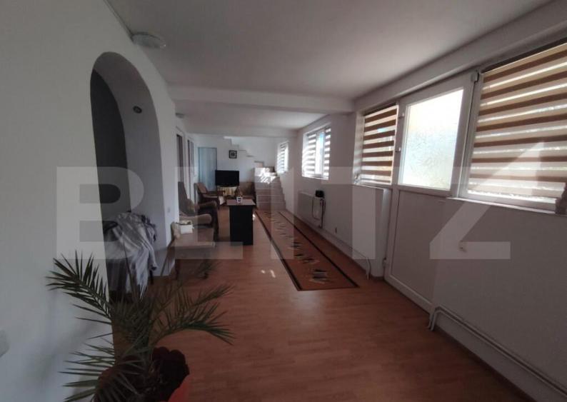 Casa P+M 210 mp utili Craiova, teren 884 mp, cartier Facai - 2