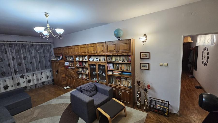Casă ULTRACENTRALĂ + garaj – ideală firmă sau locuință - 6