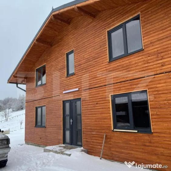 Cabana de vanzare, 10 camere cu baie proprie fiecare, 270 m - 12