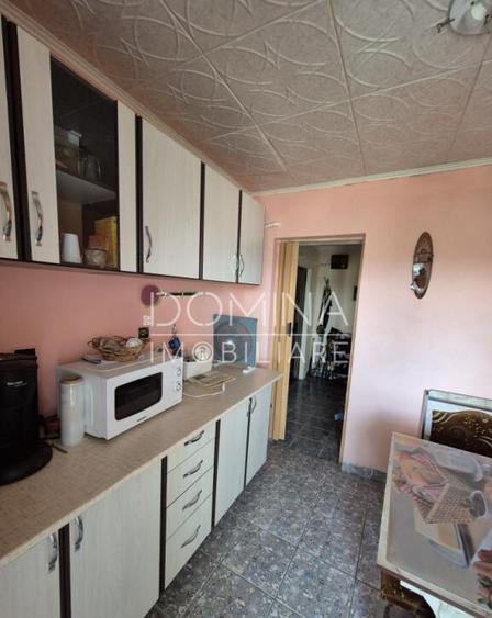 Apartament 2 camere, et. 2, in Rovinari, str. Sporturilor - 3