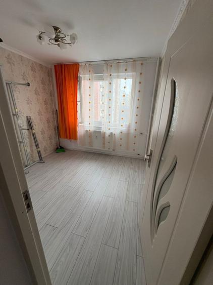 Propietar vand apartament 3 camere Drumul Taberei/ Romancierilor - 1