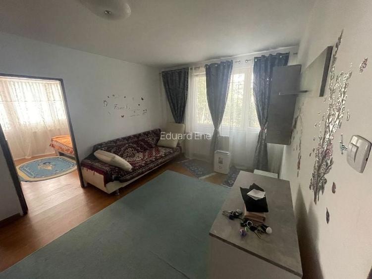 De inchiriat apartament 2 camere, parter, Micro 16 De inchiriat apartament 2 camere, parter, Micro 16