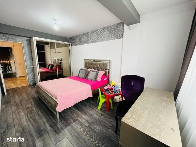 Casă cu 4 camere cu Teren 170 Mp în Palazu Mare