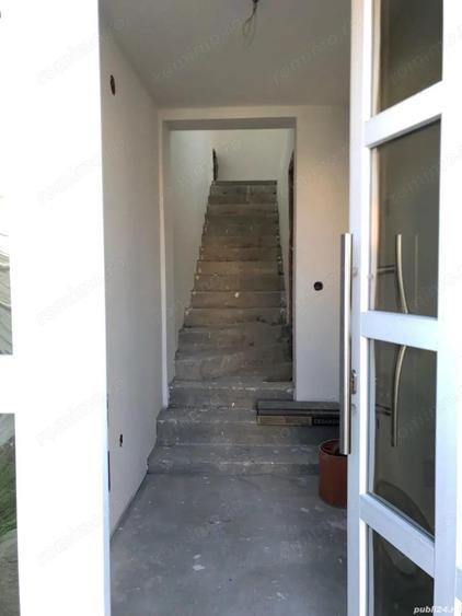 BRASADAS vinde casa in zona Micro 17 teren 9.5 ari 240mp. - 4