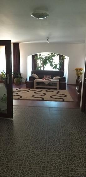 LUMINA - VILA P+1+M -300MP UTILI - 5 CAMERE -- TERMEN LUNG -1000 EURO - 4