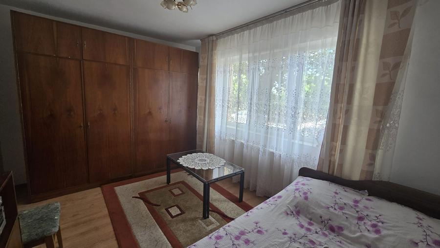 Apartament 3 camere, Oltenita, parter, curte, boxa - 4