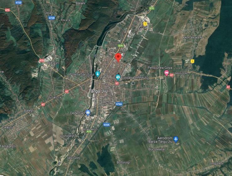 Casă cu 5 camere cu Teren 670 Mp în Central