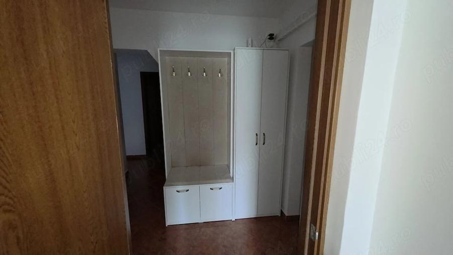 Apartament cu 3 camere decomandat în Lunca Cetățuii