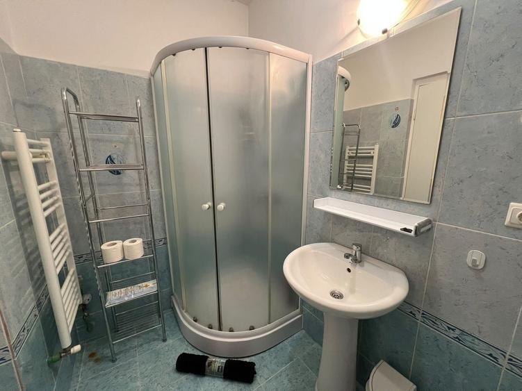 Apartament de inchiriat-2 camere,cu bai proprii,centrul orasului - 7