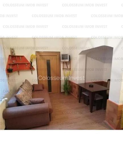 Apartament cu 3 camere, in corp de casa - zona Brasovul Vechi