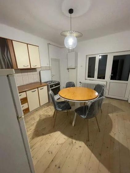 Casa cu 3 camere, zona Centrala - 4