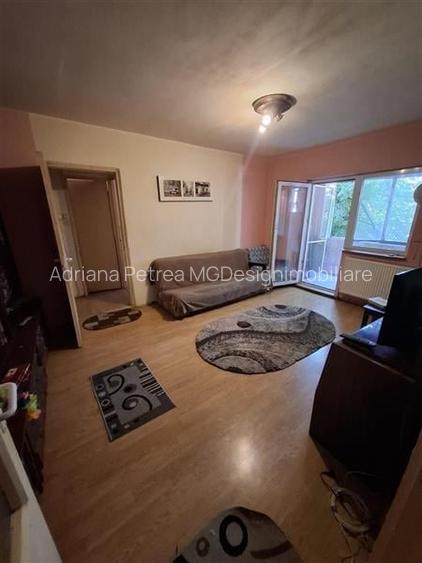 Apartament cu 2 camere semidecomandat în Kiriac