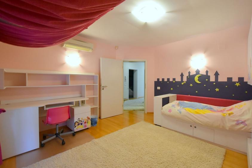 Casa cu garaj - zona Aradului - 15