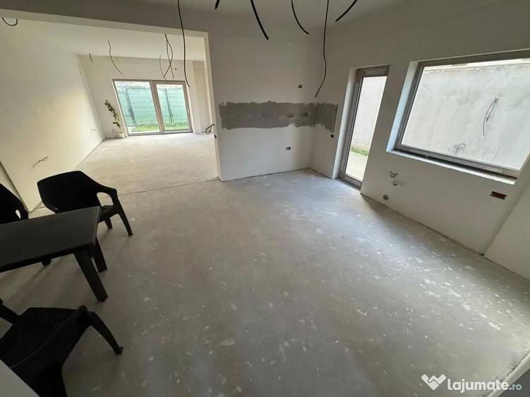 Casa de vanzare Duplex zona Carrfour - 17