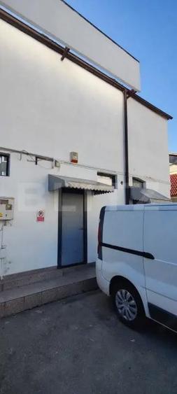 Spatiu comercial, 100 mp, zona Micro 6 - 9