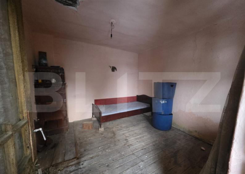 Casa de vanzare in Razvad Loca?ie Excelenta & Util - 4