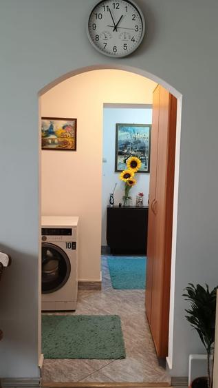 Apartament cu 3 camere semidecomandate, Marasesti - 2