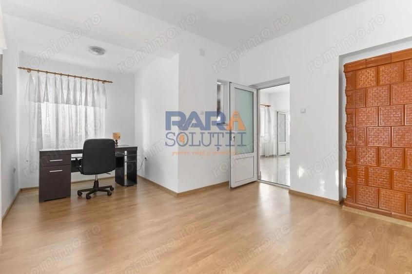 Casa 2015 - 4 dormitoare, 2 bai, 2 bucatarii - 15