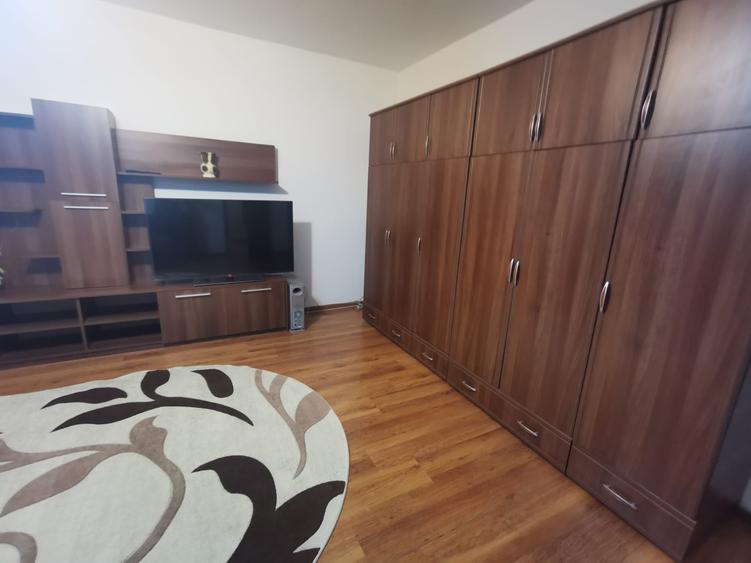 Muncii-Calea Calarasilor, garsoniera, BOILER, 2 minute metrou, etaj 1 - 8