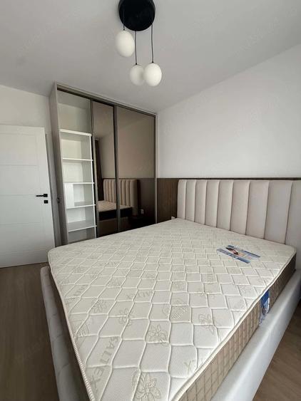 Apartament cu 2 camere semidecomandat în Florești