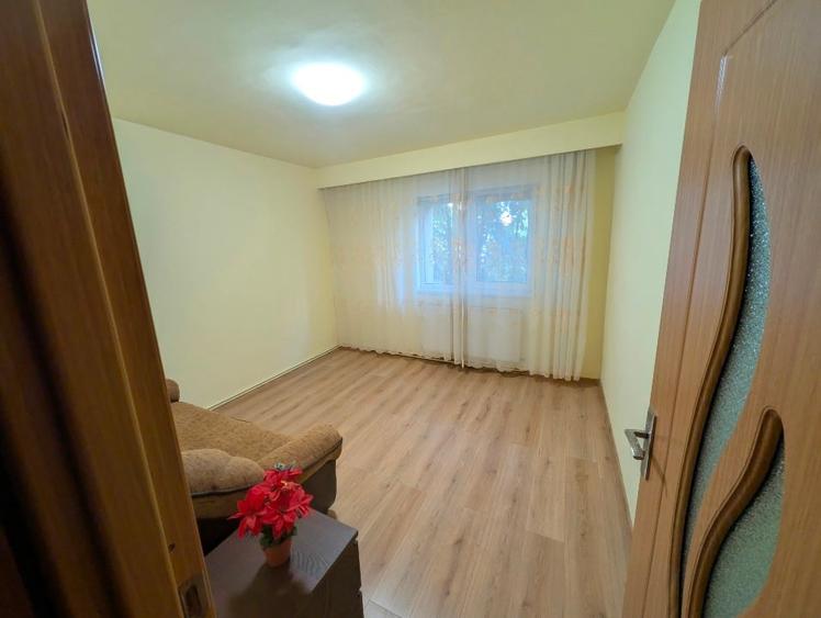 Apartament cu 2 camere decomandat, mobilat în Zorilor
