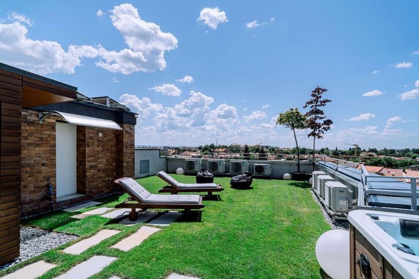 Penthouse 4 camere, ultracentral, Oradea. 800 000 E + TVA. Comision 0 - 30