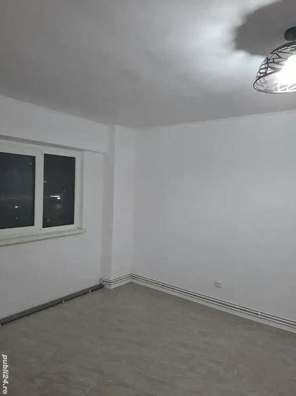 Inchiriez apartament doua camere - 1