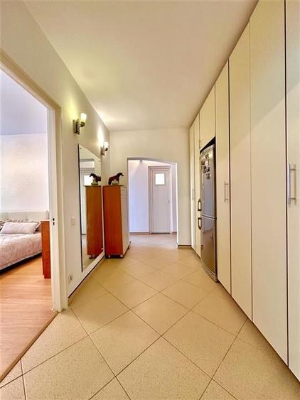 Vanzare apartament cu 2 camere Pasajul Basarb - 10