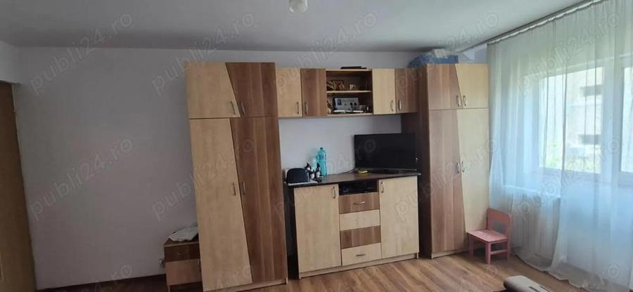 apartament 2 camere transformat in 3 camere, zona Biserica Noua, decomandat, etaj 3 - 14