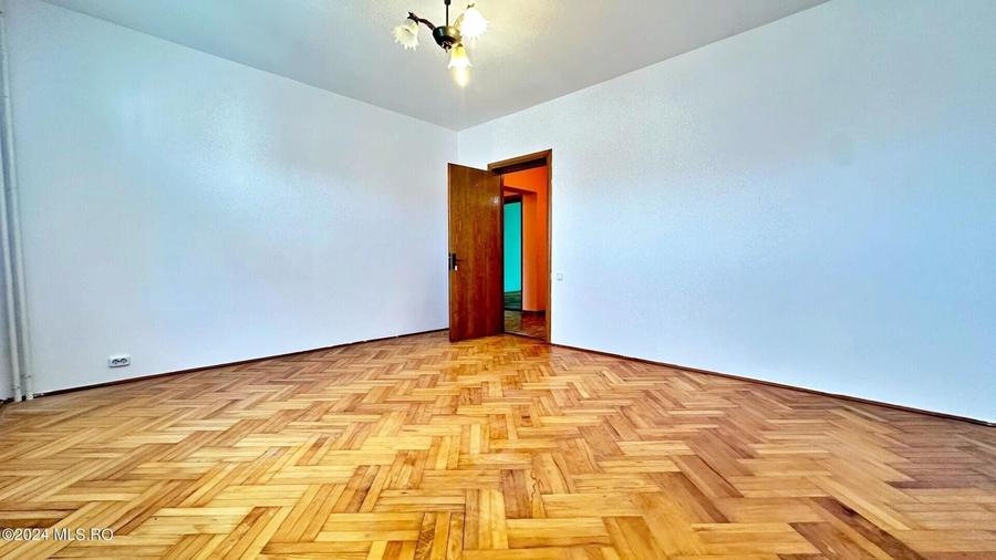 RO-RO/STEAUA DE MARE - VILA 15 CAMERE - VEDERE LA MARE - Comision 0% - 10