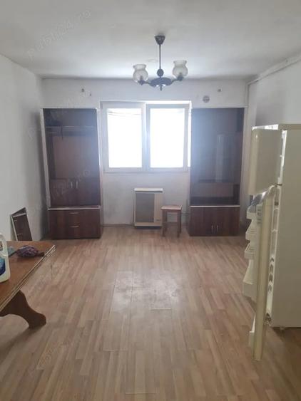 vand garsoniera strada berzei - 1