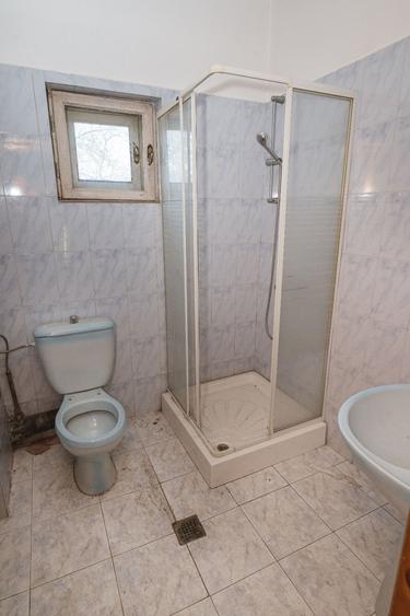 Oportunitate Exclusivă de Investiție în Câmpina Muscel Vila 12+ camere 750 mp - 25