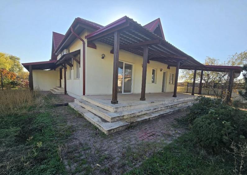 Casa tip duplex- Garaj cu rampa - 5 min de STV - Statie dedurizare - t - 6