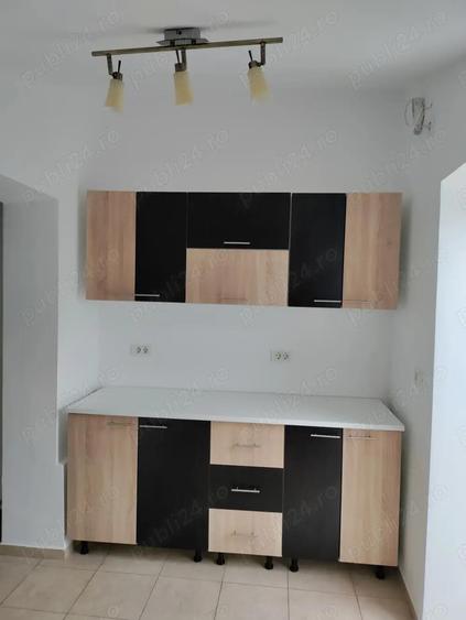 Casa 4camere, 2bai, 2bucatarii si curte proprie in zona Lipovei Aradului - 3