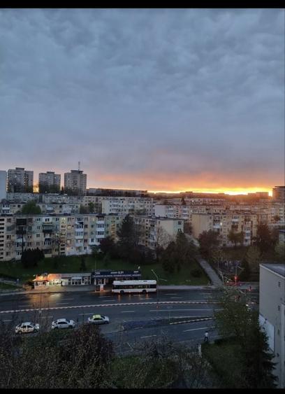 Garsoniera cartier CRAIOVEI bloc 9 etaj 2 - 1