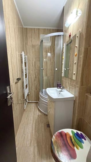 Apartament 2 camere renovat, mobilat centrala proprie fara comision Craiovita Noua 42 m2 - 8