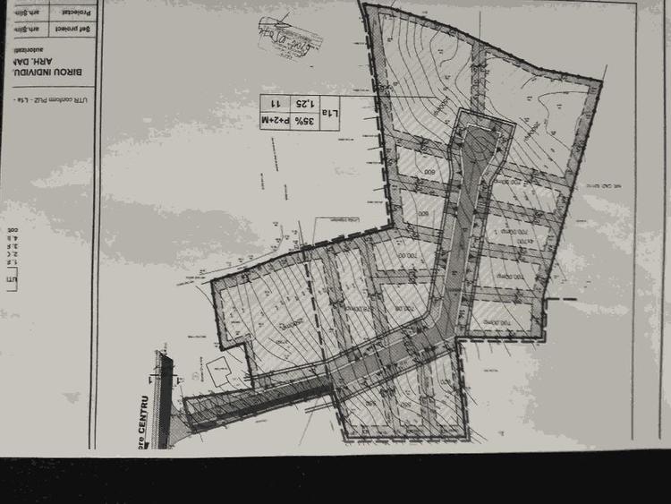 Loturi de casa in Uricani langa padure (Miroslava) - 8