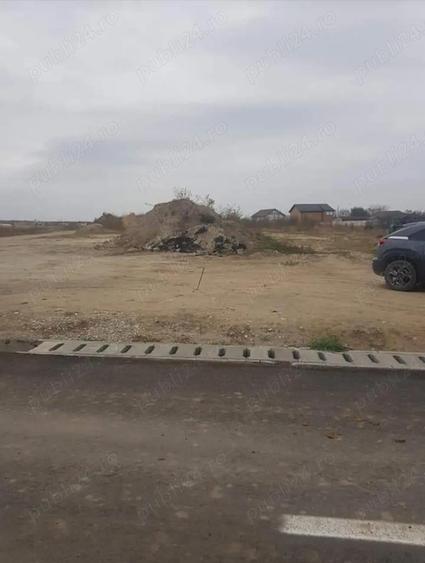 Teren intravilan construibil Malu Mare str Trandafirilor cu Profi - 1