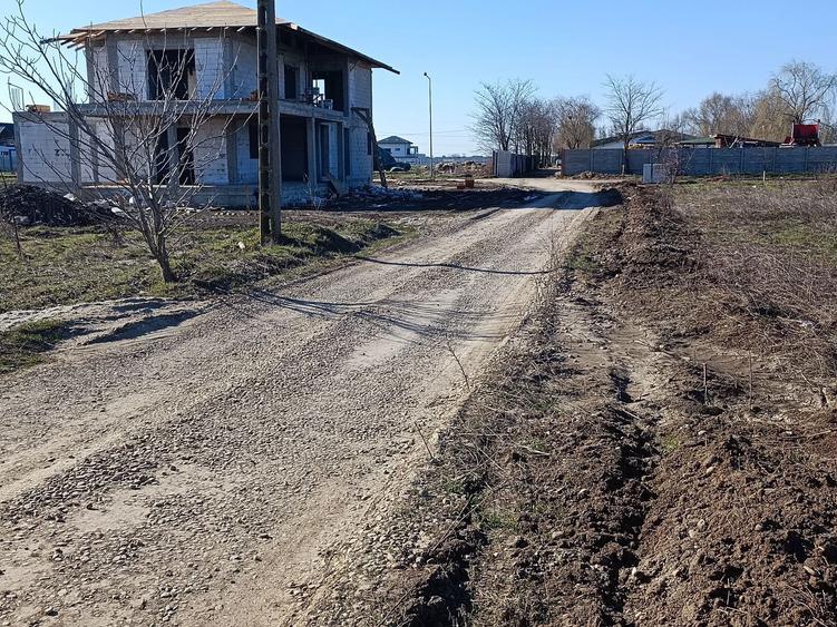 Vand teren intravilan construibil in Com. Berceni. 344 mp - 5