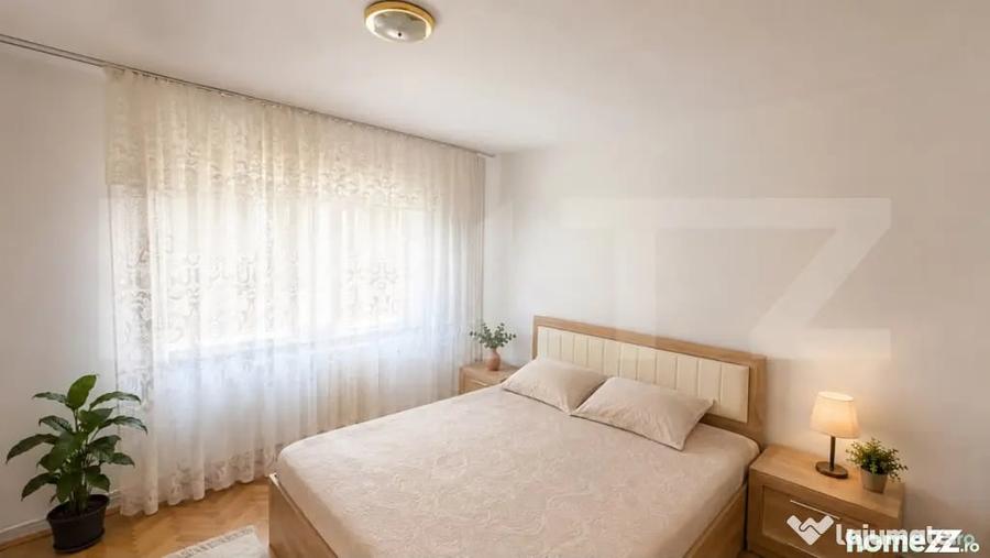 Apartament cu 4 camere decomandat în 1 Mai