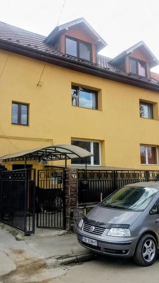 Inchiriez ap zona Podul Garii - 1