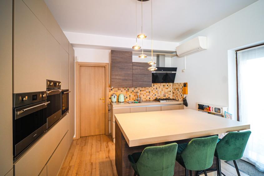 VILA 6 CAMERE MOBILATA SI UTILATA - PISCINA - CORBEANCA - COMISION 0% - 8