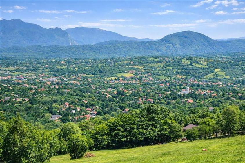 3.000mp de incantare montana cu cabana din lemn masiv, Zarnesti Tohanita - 4