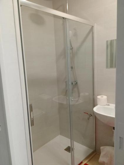 De vanzare apartament cu 3 camere, semidecomandat, renovat, incalzire in pardoseala - 1