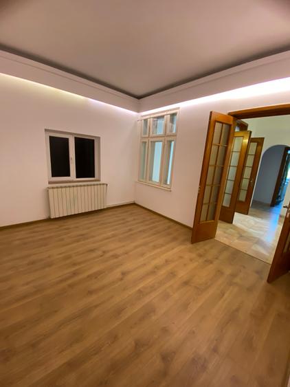 Floreasca Vila D+P+E 8 camere 300 mp - 9