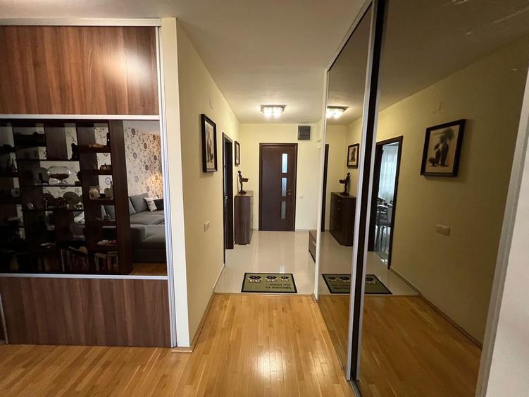 Apartament 3 camere, Eroii Revolutiei - 6