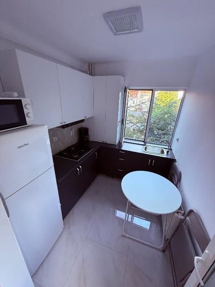 Apartament cu 2 camere decomandat în Ultracentral