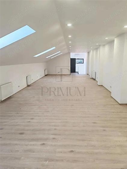 Spațiu comercial, de 8 mp, în P-ța Maria