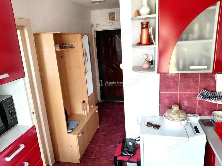 Apartament cu 2 camere nedecomandat în Decebal