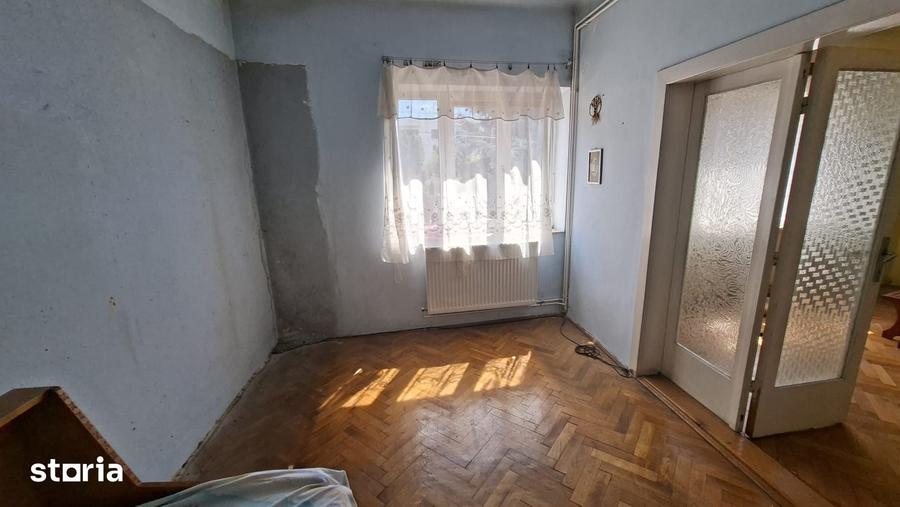 Casă cu 2 camere cu Teren 126 Mp în Central